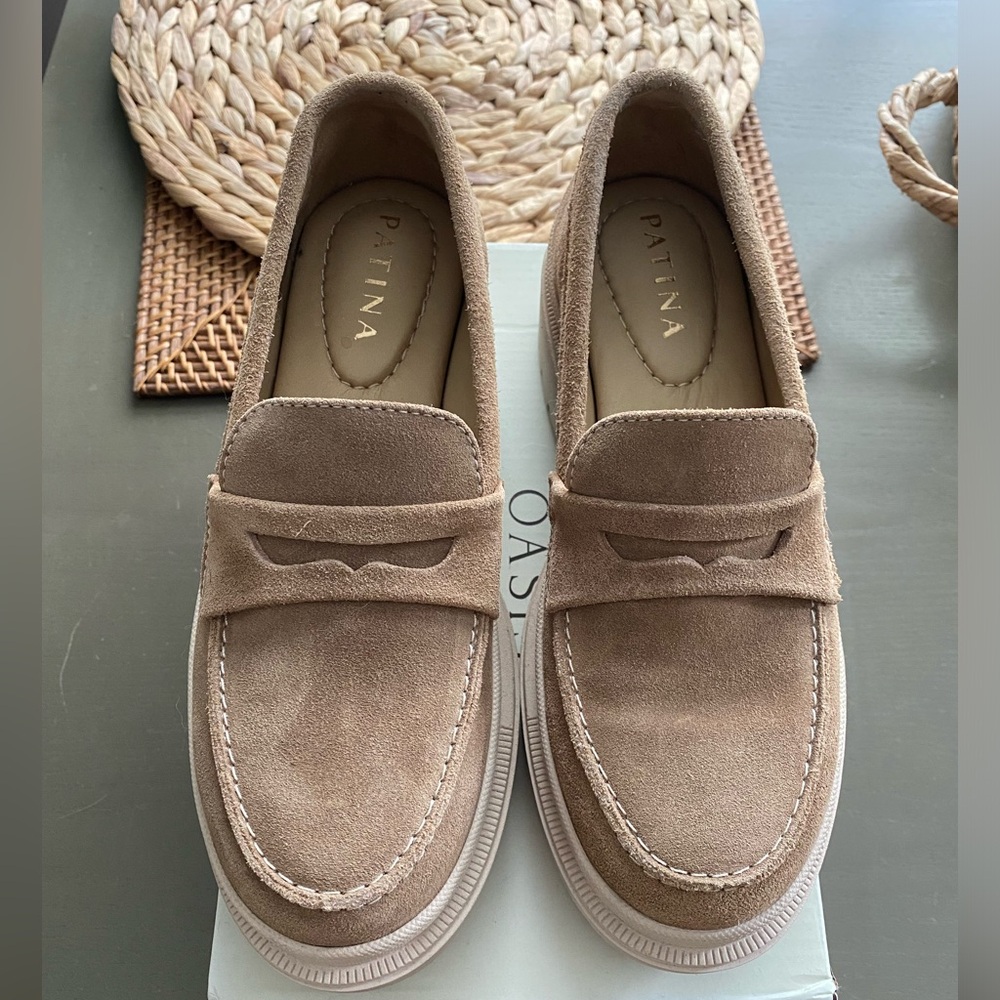 NWOT Portland Leather Suede Loafers in tan!